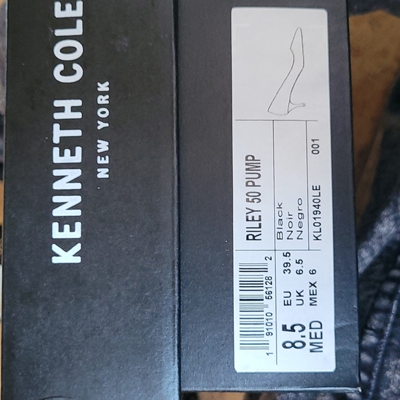 ππ HOST PICK!ππ KENNETH COLE NEW YORK NWT BLACK AND GOLD RILEY 50 PUMPS! - Picture 13 of 13